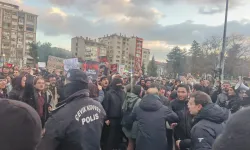 İmamoğlu için yapılan protesto yürüyüşüne katıldı: Üniversite soruşturma başlattı