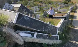 Samsun’da mezarlar heyelan nedeniyle kaydı