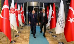 Bakan Tunç'tan İletişim Başkanı Duran'a ziyaret