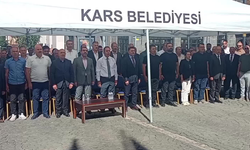 MHP’li Kars Belediye Başkanı Senger: Siyasi kimliğimizi dışarıda bırakıyoruz