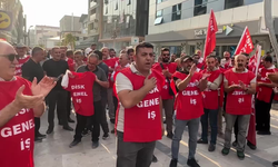 Kayyum yönetimindeki Van Büyükşehir Belediyesi'nde işten çıkarmalar protesto edildi