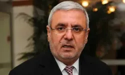 AKP'li isim köşe yazarlığını bıraktı