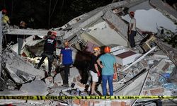 Balıkesir'deki depremde yıkılan bina ile ilgili çarpıcı iddia!