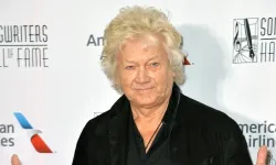 Ünlü müzisyen John Lodge yaşamını yitirdi