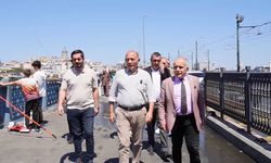 Gürsel Tekin’den Eminönü’nde esnaf ziyareti