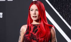 Halsey’den Türkçe paylaşım! Oğlunun oyun anlarını böyle paylaştı