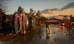 Kayseri'de yolcu otobüsü ile akaryakıt tankeri çapıştı: 2’si ağır 35 yaralı!