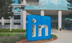 İş arama uygulaması LinkedIn date uygulamasına döndü: Her 4 kişiden biri...