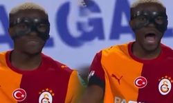 Osimhen 4-0'lık maçta takım arkadaşına patladı