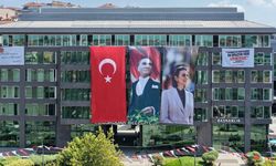 Üsküdar Belediyesi'ndeki Sinem Dedetaş posteri indirildi