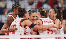 Filenin Sultanları, Avrupa Şampiyonası'nda finale yükseldi! Sırbistan'a set vermedik