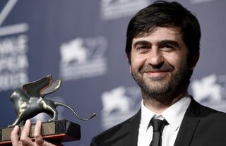 Emin Alper, Dostoyevski'nin 'Öteki'si ile ilk kez tiyatroda
