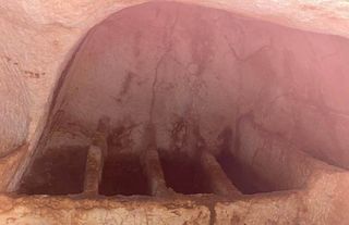 Adıyaman'da 1800 yıllık 17 oda mezar bulundu