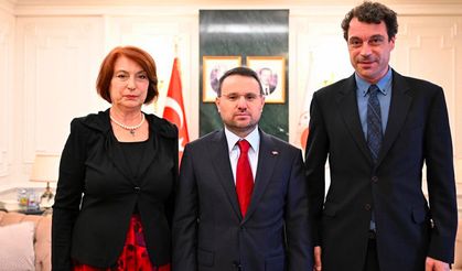 Bakan Gürlek, Uğur Mumcu'nun ailesiyle görüştü