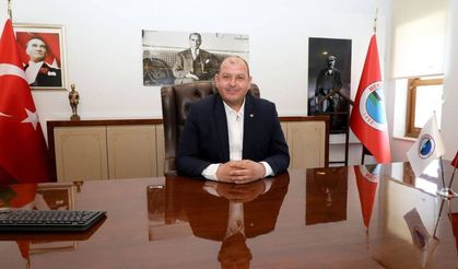 Menderes Belediyesi’ne operasyon: İlkay Çiçek dahil 16 kişi adliyede