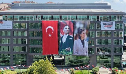 Üsküdar Belediyesi'ndeki Sinem Dedetaş posteri indirildi
