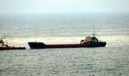 Saldırıya uğrayan yük gemisi Zonguldak'a getirildi