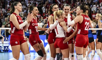 Filenin Sultanları Avrupa Voleybol Şampiyonası'nda çeyrek finalde!