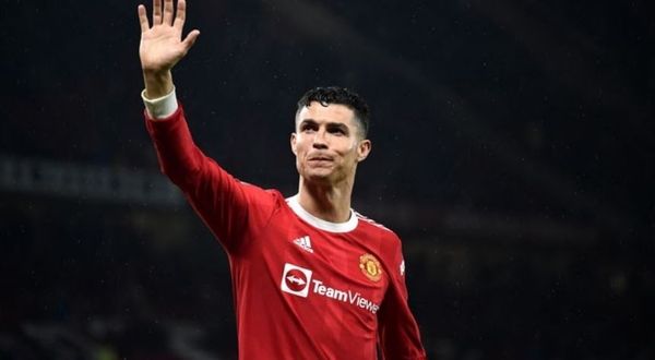 Manchester United'da Cristiano Ronaldo ile yollar ayrıldı