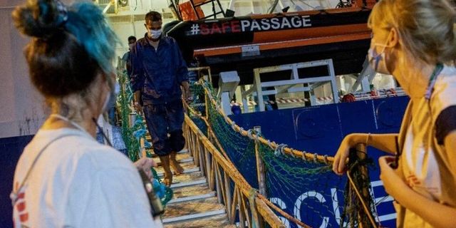 Göçmen krizi gündemde: Fransa’dan İtalya’ya sert uyarı! 