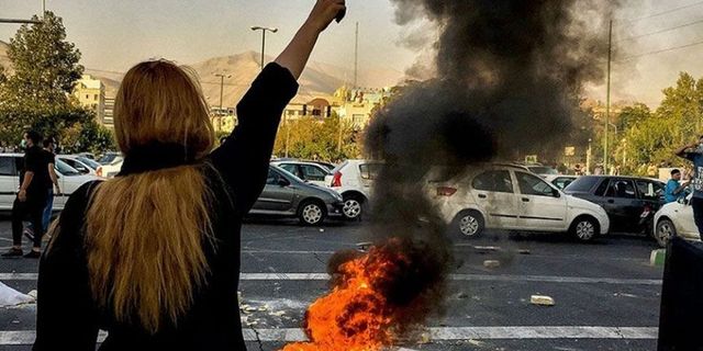 İran’da güvenlik güçleri protestolara karşı tecavüzü silah olarak kullanıyor 