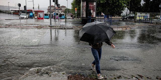 Meteoroloji'den uyarı: Marmara ve Ege'de sağanak, Doğu'da sis!