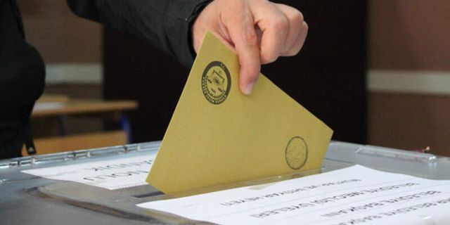 İktidara kırmızı kart: AK Parti'nin oyları 6 ay sonra düştü