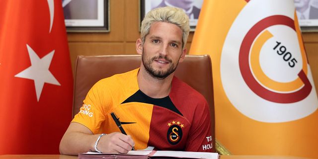 Galatasaray Mertens ile bir yıl daha!