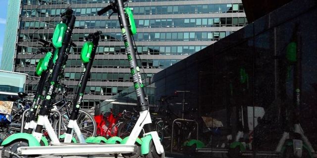 Parisliler elektrikli scooterlar için sandık başına gidiyor