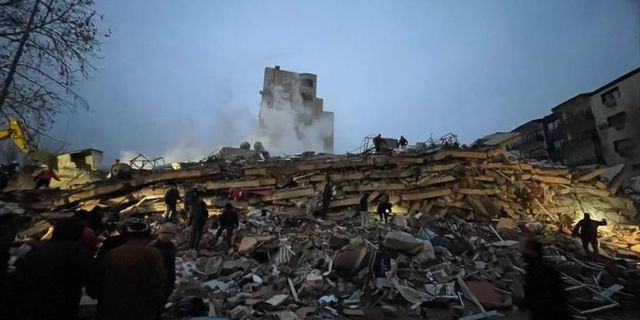 AK Parti vekilinden 'deprem' açıklaması: Esneklik yapmamak lazımmış, insanların hayatına mal oldu