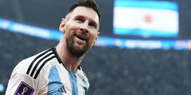 Lionel Messi 2022'nin en iyi futbolcusu seçildi