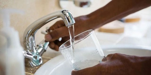 Bakan Koca uyardı: Şebeke suyu içme suyu olarak hala riskli!
