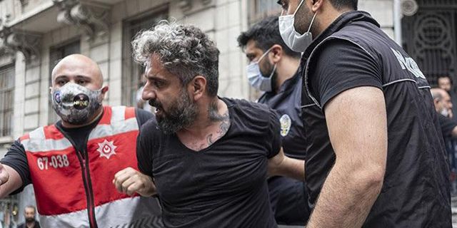 Foto muhabir Bülent Kılıç'a hakaret davası!