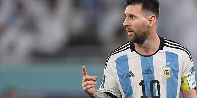 Messi'den takım arkadaşlarına 'altın' değerinde jest