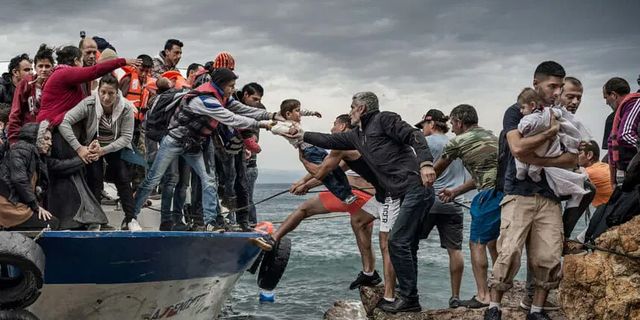 Akdeniz’de bir göçmen teknesi faciası daha: Alabora olan teknede 30 göçmen kayıp 