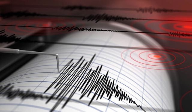 SON DAKİKA! Ege Denizi'nde 4.8 şiddetinde deprem