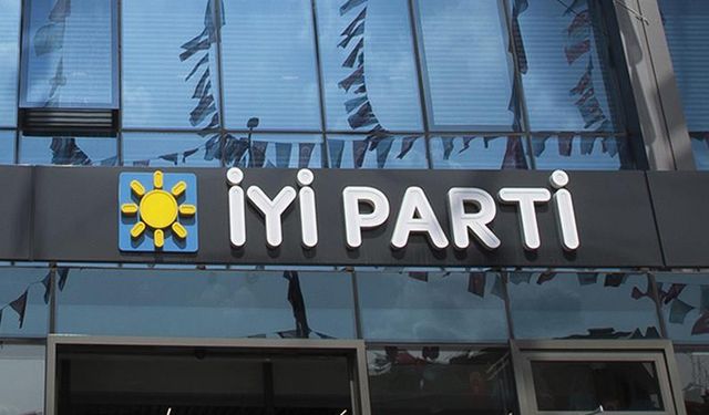 İYİ Parti'de istifa depremi! Sosyal medyadan duyurdu