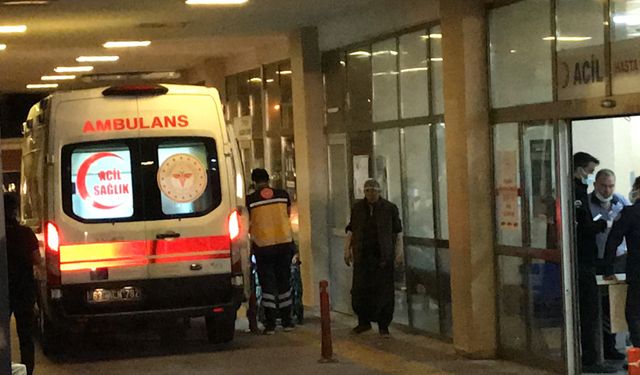 Şanlıurfa’da hafif ticari araç ile otomobil çarpıştı: 1 ölü, 3 yaralı