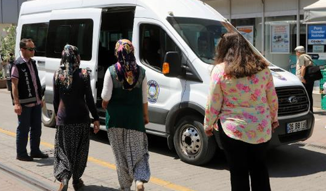 İşlem yapılan dilencilerin üstünden çıkan paralar, kamuya aktarıldı