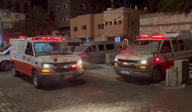 Filistin Kızılayı: İsrail 2 ambulansımızı daha vurdu