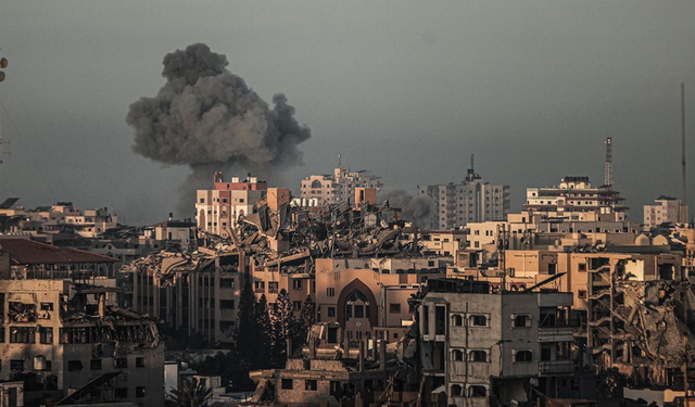 Filistin Sağlık Bakanlığı açıkladı: Gazze'de ölü sayısı 19 bin 569'a yükseldi