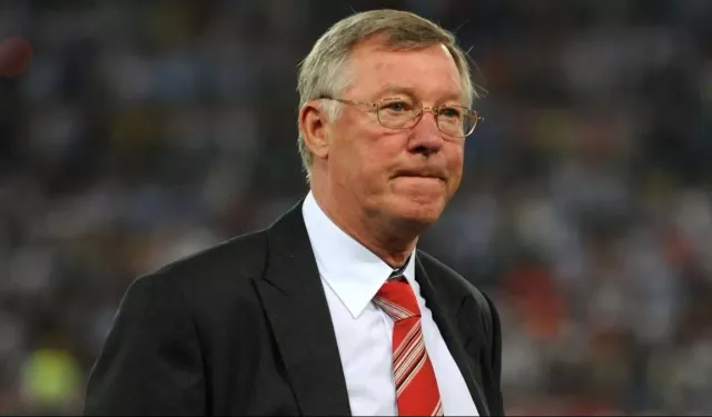 Sir Alex Ferguson, Manchester United'a geri dönüyor