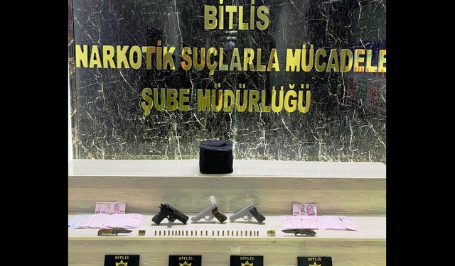 Bitlis'te uyuşturucu satıcılarına operasyon: 4 gözaltı