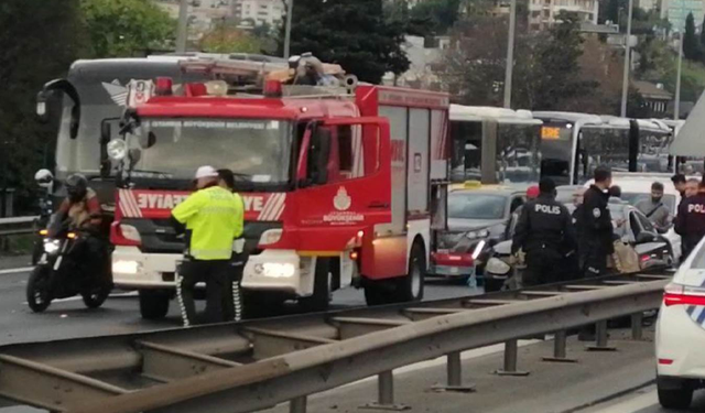 15 Temmuz Şehitler Köprüsü'nde zincirleme kaza: Yaralılar var