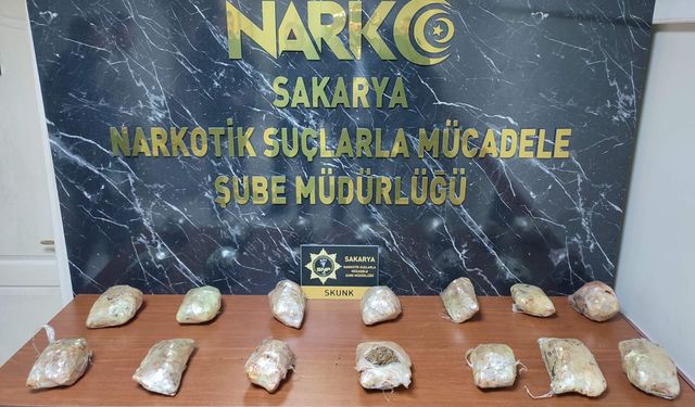 Sakarya'da 46,7 kilogram uyuşturucu ele geçirildi: 5 gözaltı