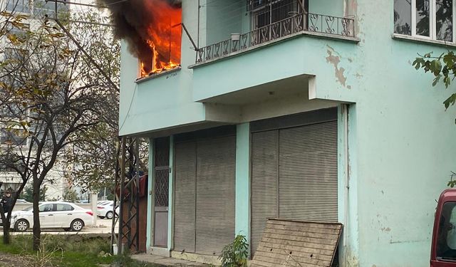 Evde elektrikli battaniyeden yangın çıktı