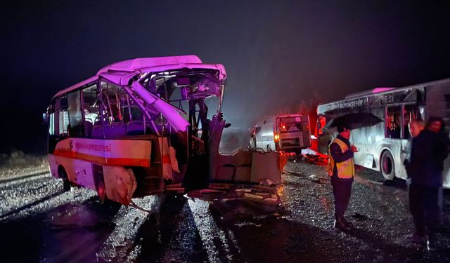 Eskişehir’de korkunç kaza: Çok sayıda yaralı var