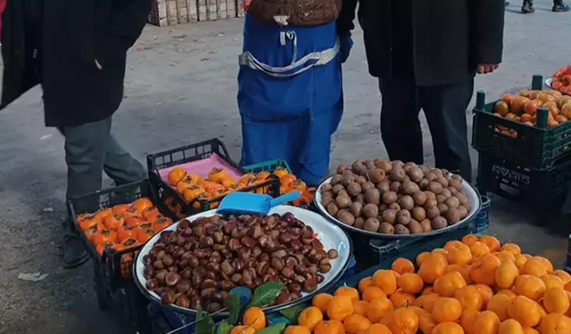 Kış aylarının vazgeçilmezi olan kestane, tezgahlarda yerini aldı