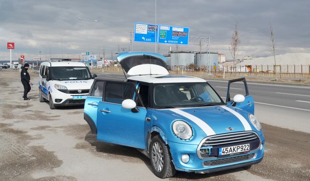 Çocuğunu darbedip, eşini öldürmek için yola çıkan şüpheli, otomatik av tüfeğiyle yakalandı