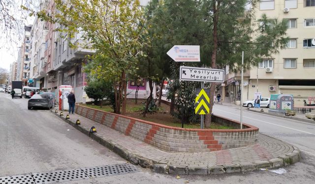 İzmir'de parkta cinayet